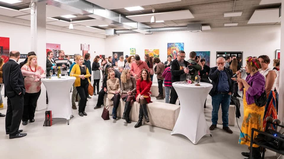 Vernisáž kolektivní výstavy pro EndoMarch - 8.3.2023